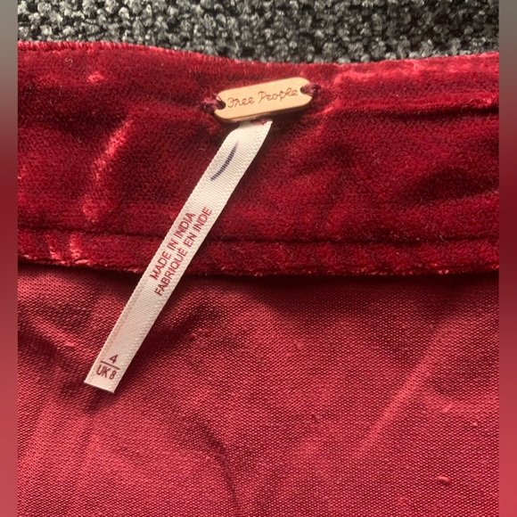 ❌SOLD❌Free People Annalise Side Vent Velvet Mini Skirt Size 4 in Burgundy - Picture 9 of 11